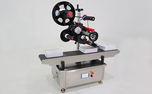 全自動貼標機與自動貼標機的區(qū)別在哪？