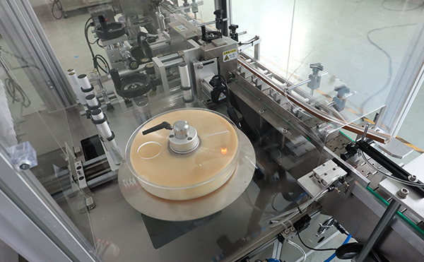 飲料瓶套標(biāo)機,全自動套標(biāo)機,套標(biāo)機