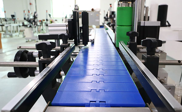 全自動臥式圓瓶貼標(biāo)機,臥式圓瓶貼標(biāo)機,貼標(biāo)機生產(chǎn)廠家